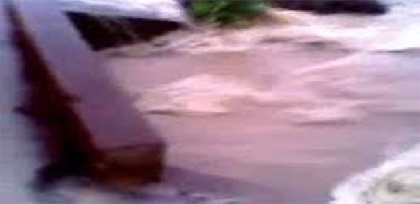 Matam : La route Ourossogui-Bakel coupée par les eaux de pluies