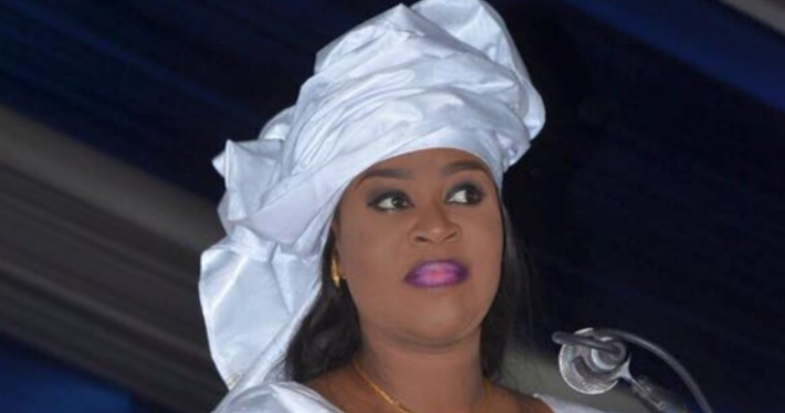 Afro-basket 2019 : la ministre de la jeunesse remet le drapeau aux filles