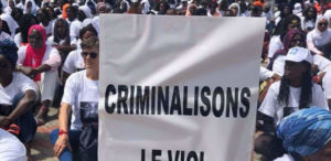 “Féminicide” : Le réseau Siggil jigèn interpelle l’Etat et les marabouts