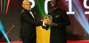 Ballon d’Or de Mané : « Belmadi, sois “Grand”, ne serait-ce qu’une seule fois pour le cas de Sadio Mané, mondialement reconnu » (Par PWN)