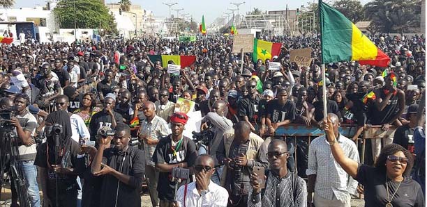 Hausse du prix de l’électricité : Un combat citoyen prématurément “phagocyté” dans un activisme boiteux? (Par Gallo Thiam, Médina)