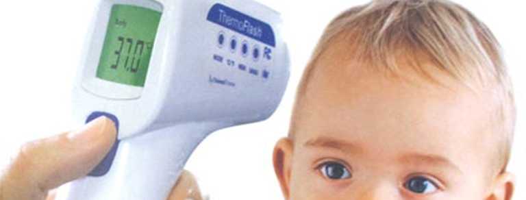 Sénégal – Lutte contre le covid-19 : La Chine offre 3 mille lunettes, 3 mille masques et 500 thermoflashs