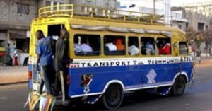 Lutte contre le Covid-19 : Le sous-préfet de Dakar avertit les chauffeurs de “cars-rapides”