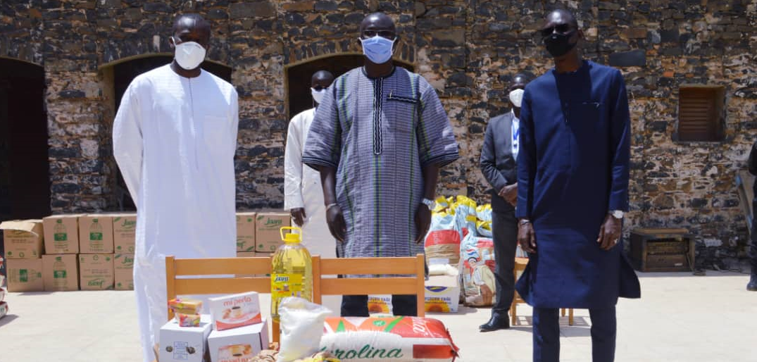 Lutte contre le Covid-19 : Le Port Autonome de Dakar offre des produits alimentaires et sanitaires à l’île de Gorée