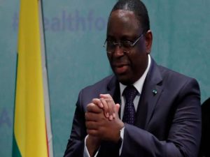 Covid-19 : Macky Sall sort de son auto-confinement