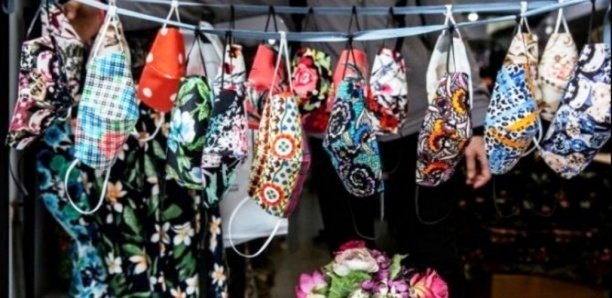 Covid-19 : “Y en marre” distribue 1200 masques à Louga