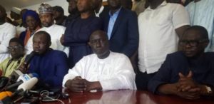 Macky “cage” Idrissa Seck au CESE