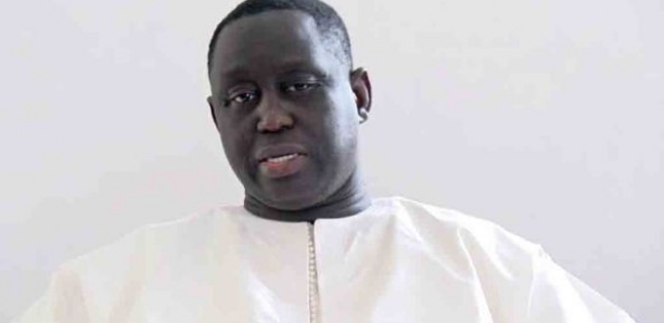 Aliou Sall et son épouse rentrent à la maison