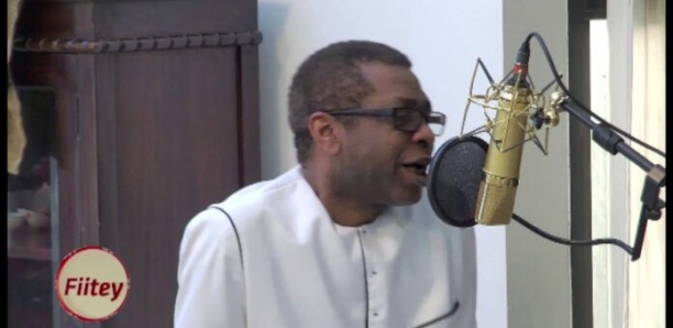 Musique : You reprend le micro