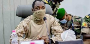 Mali : Le colonel Goïta annonce avoir démis le président et le Premier ministre de transition