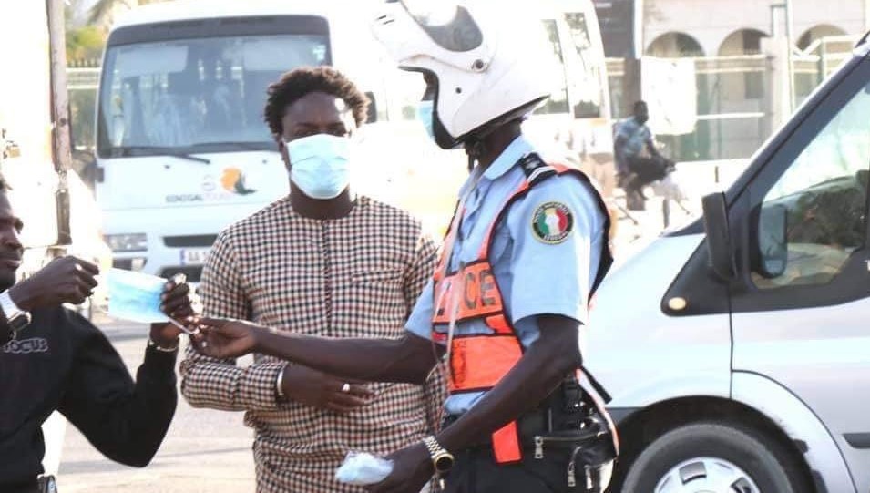 Lutte contre la Covid-19 : La police sur le terrain pour la génération du port du masque