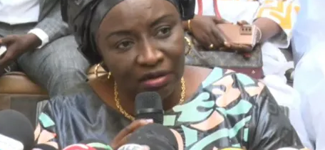 Propos sur la Casamance : Mimi Touré “raisonne” Ousmane Sonko