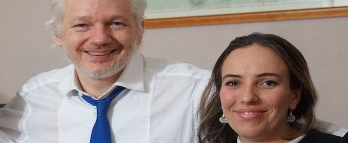Mariage en prison pour Julian Assange : le fondateur de WikiLeaks a épousé Stella Morris à Londres