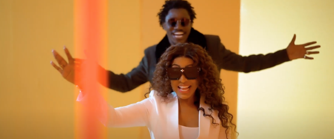 Tournée américaine : Viviane et Wally Seck bloqués à Dakar