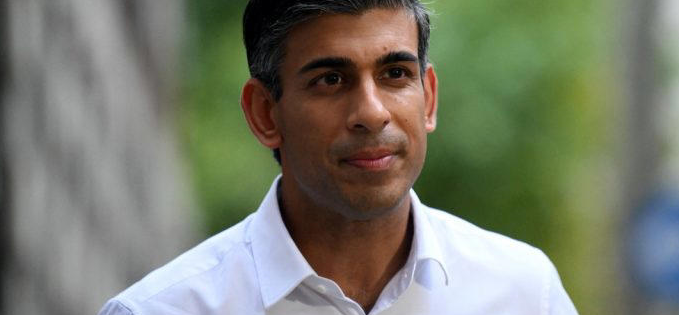 Royaume-Uni : Rishi Sunak promet « stabilité et unité », sa nomination comme premier ministre attendue mardi