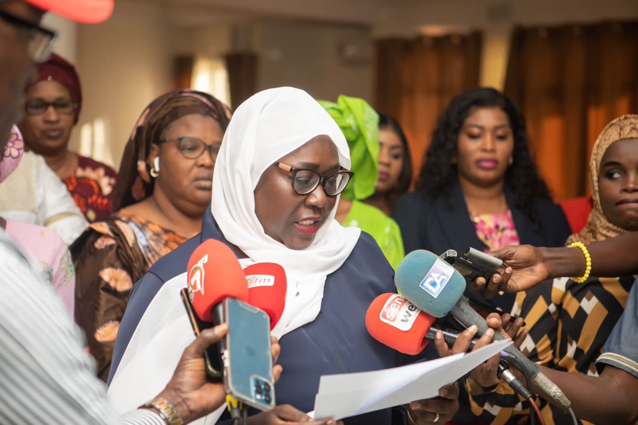 Violence contre Amy Ndiaye Gniby : les femmes Benno dénoncent des actes odieux et fixent des exigences