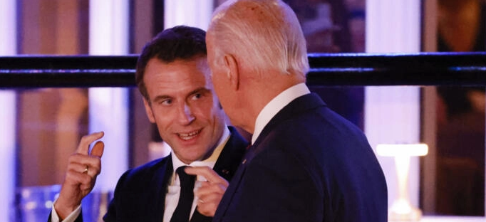 En visite à Washington, Macron déplore les mesures économiques «super agressives» de Biden