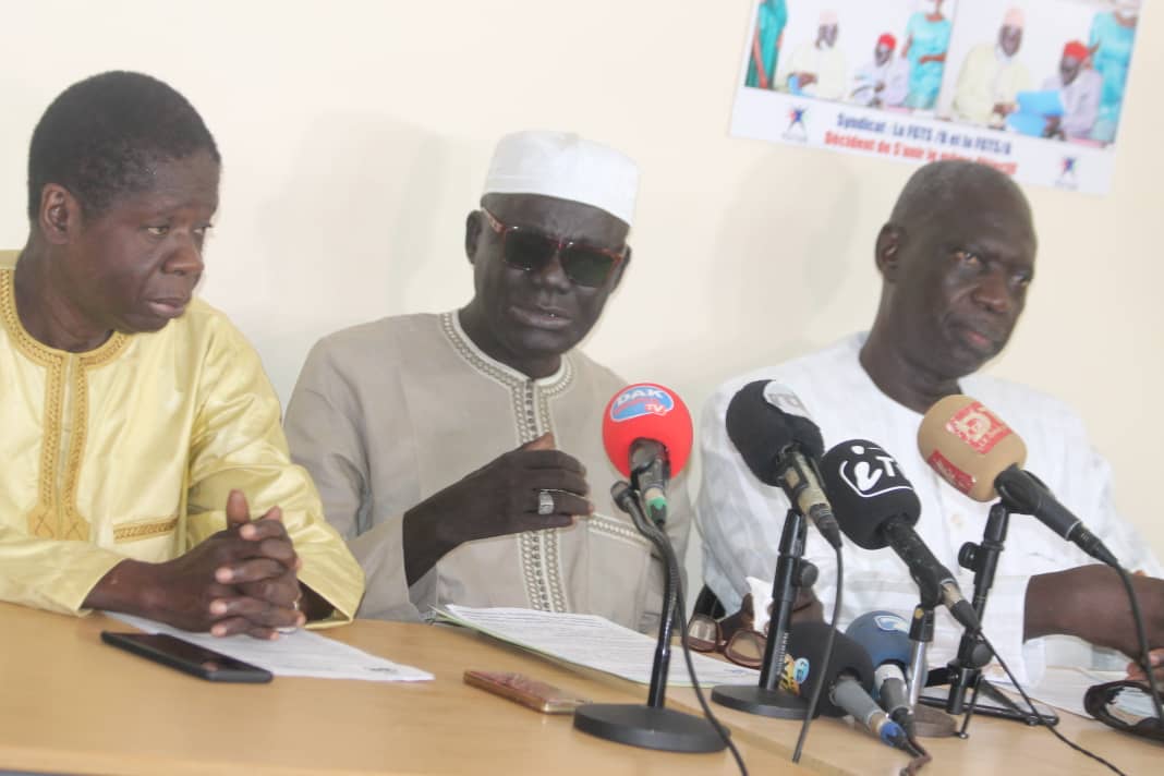 Deuil national : le secteur de la santé reporte sa grève