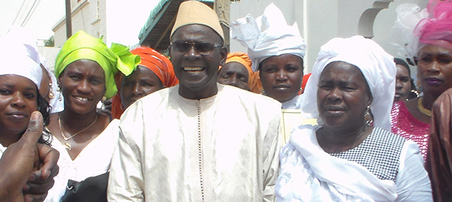 Accueil de Macky à Thiès : Forte mobilisation d’Aymerou Gningue qui vote pour un 2e quinquennat