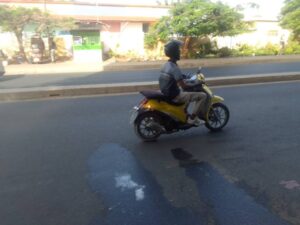Dakar : le préfet interdit la circulation des motocyclettes et cyclomoteurs