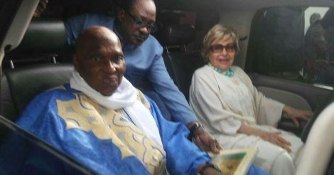 Retour au bercail : Me Wade et Viviane  Dakar