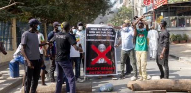 Dakar : La marche silencieuse reportée (organisateur)