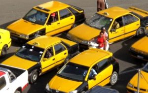 Transport : Les conducteurs de Taxi dans la rue ce vendredi