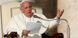 Pour le pape François, « tout sera différent » après la pandémie, avec un monde « meilleur ou pire