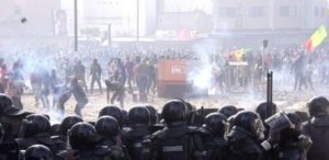 Emeutes : Le M2D distribue près de 50 millions Fcfa pour les victimes