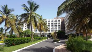 King Fahd palace : Mamadou Racine Sy reprend un contrat de cession de 15 ans