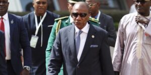 Guinée : Alpha Condé désormais « libre »