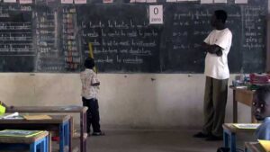 L’État et l’école : le regard critique de professeurs de philosophie
