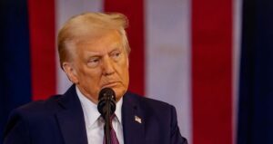 États-Unis : un juge suspend la remise en cause du droit du sol, Donald Trump fait appel