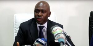 Rapport de la Cour des comptes : le procureur financier s’explique sur l’ouverture de poursuites pénales